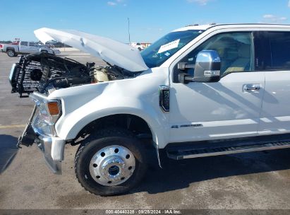 Lot #2990354693 2022 FORD SUPER DUTY F-450 DRW LARIAT