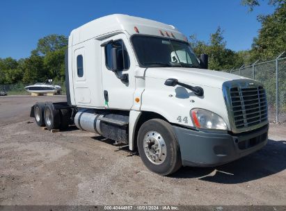 Lot #2992830642 2015 FREIGHTLINER CASCADIA 125