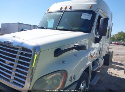 Lot #2992830642 2015 FREIGHTLINER CASCADIA 125