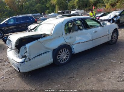 Lot #2997778057 2003 LINCOLN TOWN CAR SIGNATURE