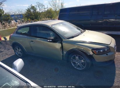 Lot #3052078208 2009 VOLVO C30 T5/T5 R-DESIGN