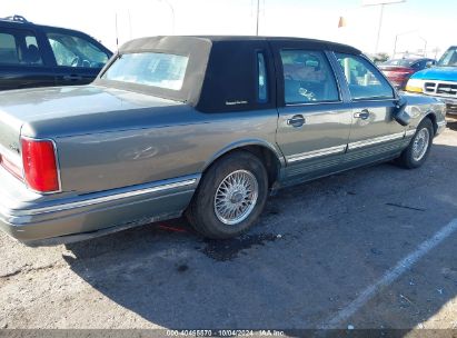 Lot #2992831810 1997 LINCOLN TOWN CAR SIGNATURE