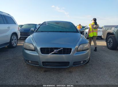 Lot #2992827229 2010 VOLVO C70 T5