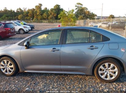 Lot #2996534823 2020 TOYOTA COROLLA LE