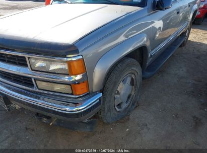 Lot #3046369262 1999 CHEVROLET SUBURBAN 1500 LT