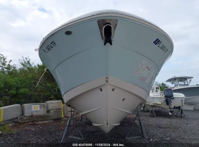 Lot #2990350324 2022 ROBALO BOAT