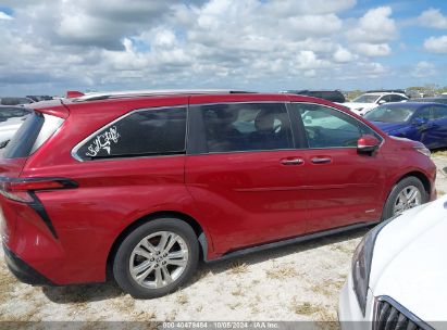 Lot #2992826711 2021 TOYOTA SIENNA PLATINUM