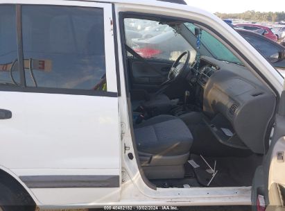 Lot #2996534472 2003 CHEVROLET TRACKER HARD TOP BASE