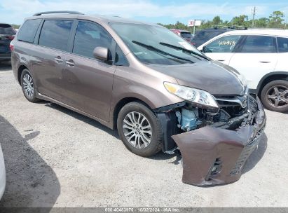 Lot #2976911523 2018 TOYOTA SIENNA XLE 8 PASSENGER