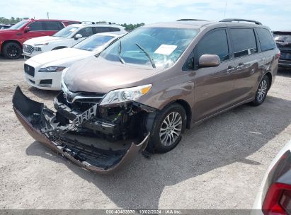 Lot #2976911523 2018 TOYOTA SIENNA XLE 8 PASSENGER