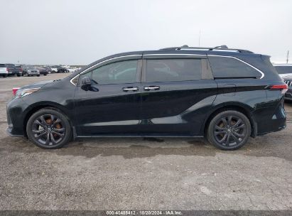 Lot #2992826073 2022 TOYOTA SIENNA XSE