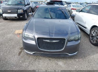 Lot #2995285381 2019 CHRYSLER 300