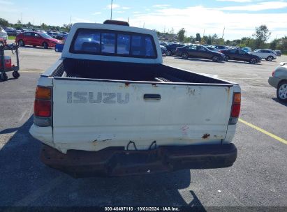 Lot #3035077100 1995 ISUZU CONVENTIONAL SHORT BED