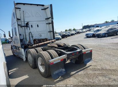 Lot #3046377661 2019 FREIGHTLINER NEW CASCADIA 126