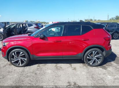 Lot #2992826341 2021 VOLVO XC40 T5 R-DESIGN