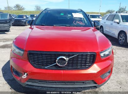 Lot #2992826341 2021 VOLVO XC40 T5 R-DESIGN