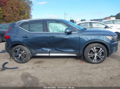 Lot #2995300408 2021 VOLVO XC40 T5 INSCRIPTION