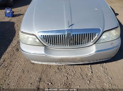 Lot #2995300602 2004 LINCOLN TOWN CAR ULTIMATE L