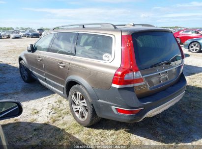 Lot #2995300577 2015 VOLVO XC70 T5 PREMIER