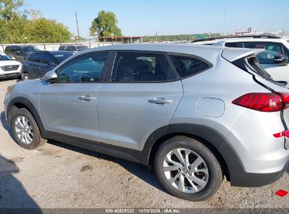 Lot #3035087012 2019 HYUNDAI TUCSON SE