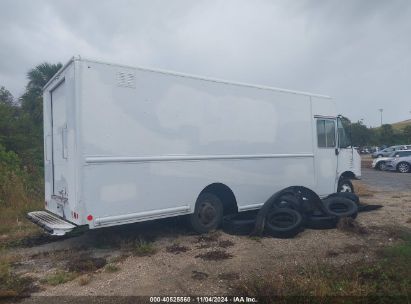 Lot #2997776560 2015 FORD F-59 COMMERCIAL STRIPPED