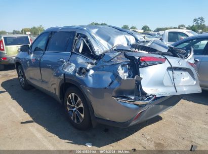 Lot #2992825185 2021 TOYOTA HIGHLANDER XLE