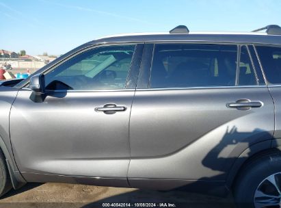 Lot #2994068181 2022 TOYOTA HIGHLANDER XLE