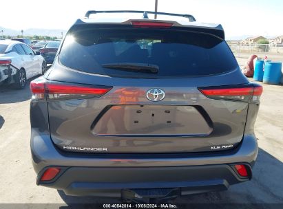 Lot #2994068181 2022 TOYOTA HIGHLANDER XLE