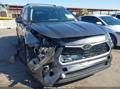 Lot #2994068181 2022 TOYOTA HIGHLANDER XLE