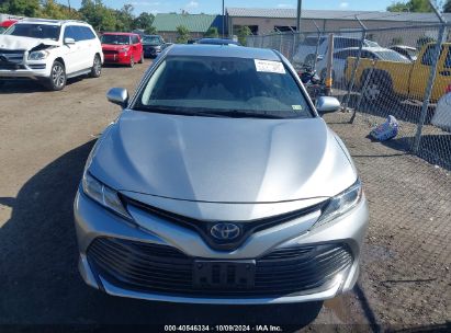 Lot #2992824583 2019 TOYOTA CAMRY HYBRID LE