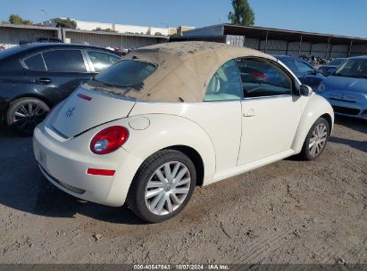 Lot #2992833074 2008 VOLKSWAGEN NEW BEETLE SE