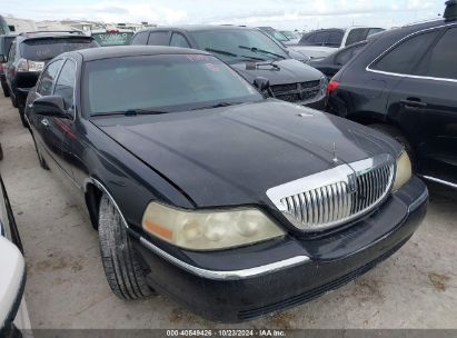 Lot #2992824541 2009 LINCOLN TOWN CAR SIGNATURE LIMITED