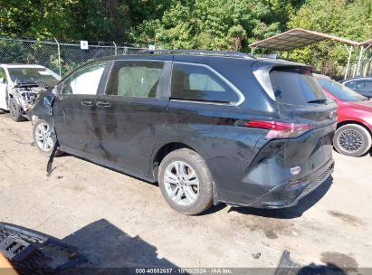 Lot #3050480779 2022 TOYOTA SIENNA XSE