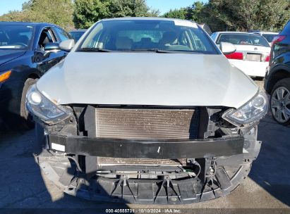 Lot #2996533794 2017 HYUNDAI ELANTRA SE