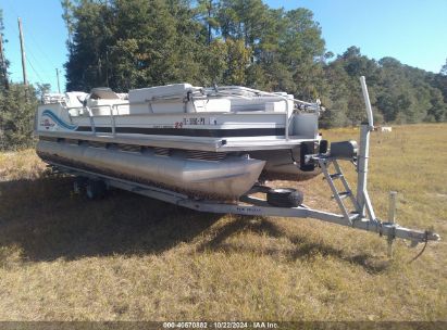 Lot #3035086207 1996 SUNTRACKER PARTY BARGE