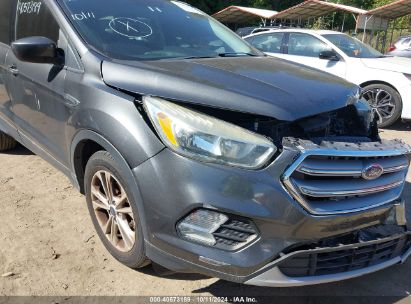 Lot #2995299141 2017 FORD ESCAPE SE