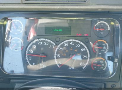 Lot #2992829783 2003 FREIGHTLINER CONVENTIONAL COLUMBIA