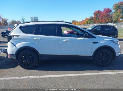 Lot #2990356851 2017 FORD ESCAPE SE