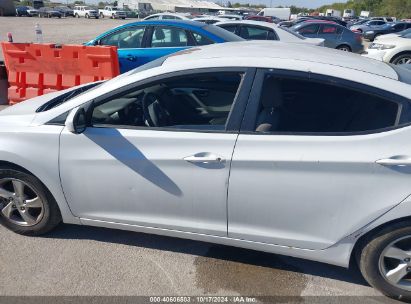 Lot #3042560862 2015 HYUNDAI ELANTRA SE