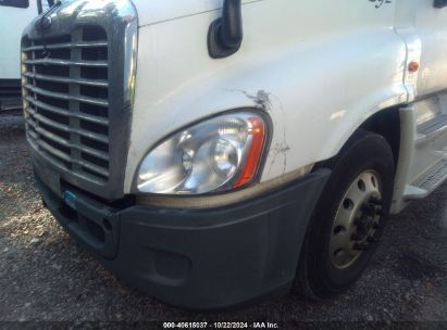 Lot #2992829951 2016 FREIGHTLINER CASCADIA 125