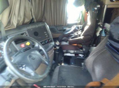 Lot #2992829951 2016 FREIGHTLINER CASCADIA 125