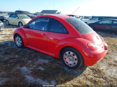 Lot #2995282374 2002 VOLKSWAGEN NEW BEETLE GLS