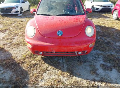 Lot #2995282374 2002 VOLKSWAGEN NEW BEETLE GLS