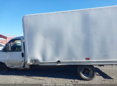 Lot #2995298569 2005 CHEVROLET EXPRESS CUTAWAY BASE W/C7A