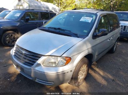 Lot #2996536426 2005 CHRYSLER TOWN & COUNTRY