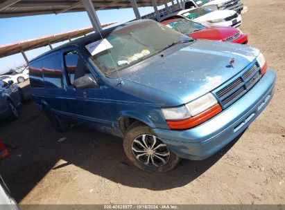 Lot #3053067104 1995 DODGE GRAND CARAVAN SE