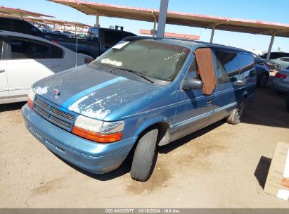 Lot #3053067104 1995 DODGE GRAND CARAVAN SE