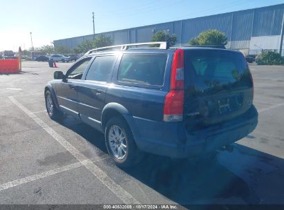 Lot #2992832893 2004 VOLVO XC70 2.5T