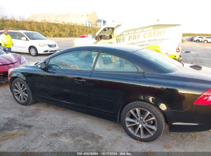 Lot #2992823476 2011 VOLVO C70 T5