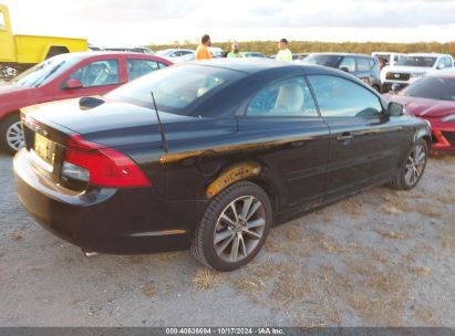 Lot #2992823476 2011 VOLVO C70 T5